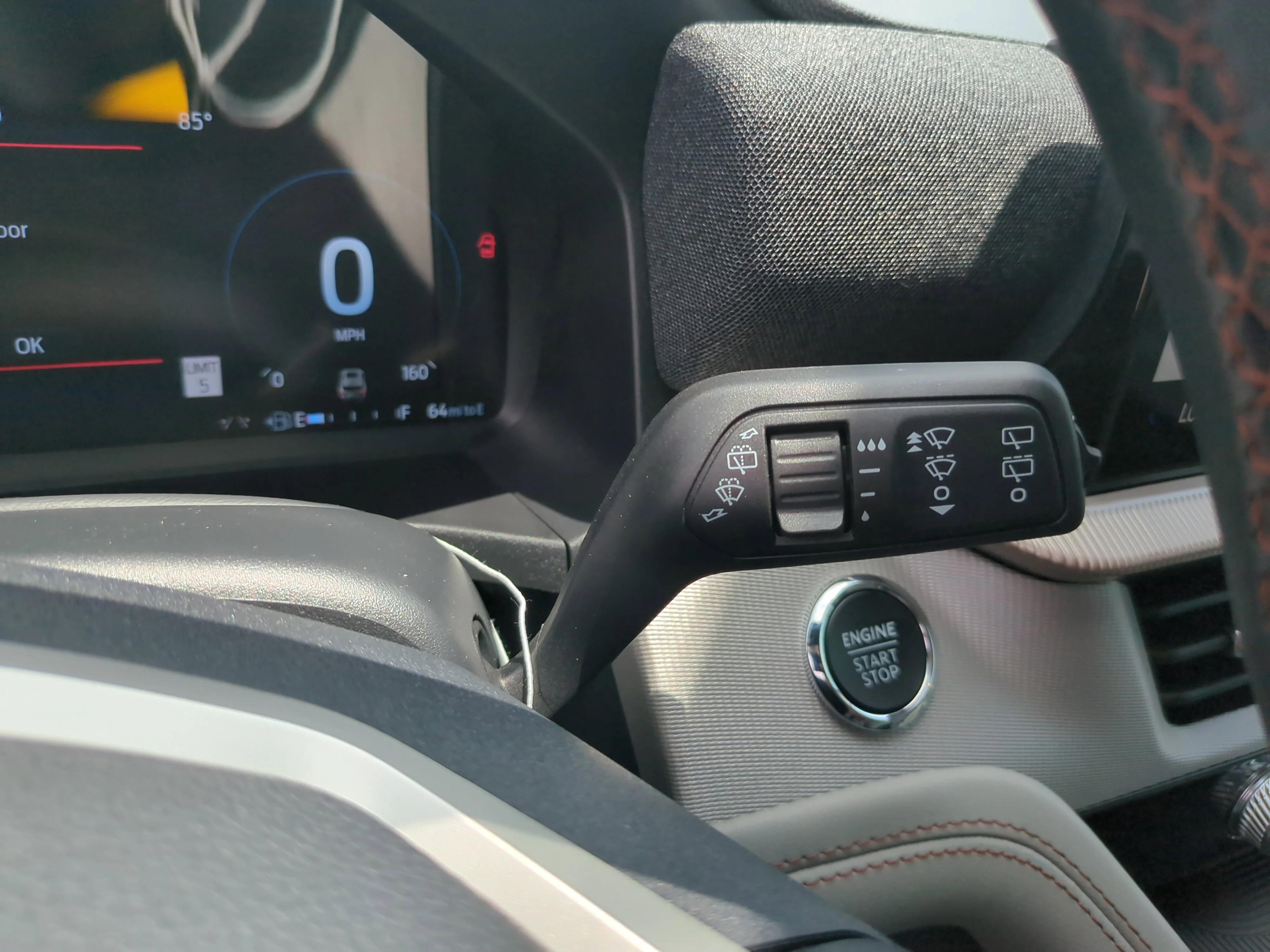 New 2026 Star White Metallic Tri-Coat Ford Active image 30