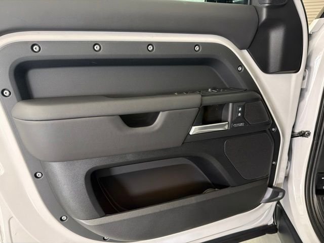 New 2026 Borasco Grey Land Rover X-Dynamic SE image 8