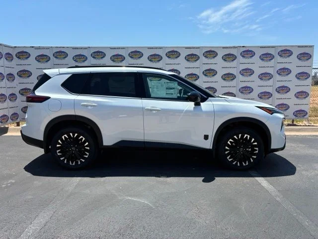 New 2026 Everest White Pearl Tricoat Nissan Dark Armor image 1