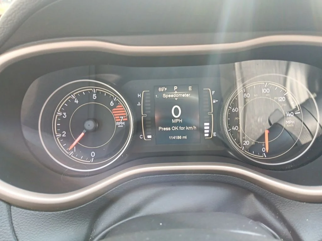 Used 2016 Deep Cherry Red Crystal Pearlcoat Jeep Latitude image 19