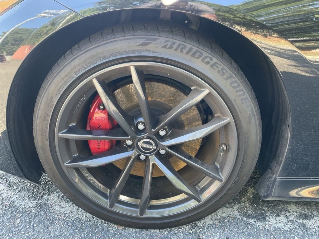 Used 2024 Black Nissan Performance image 11