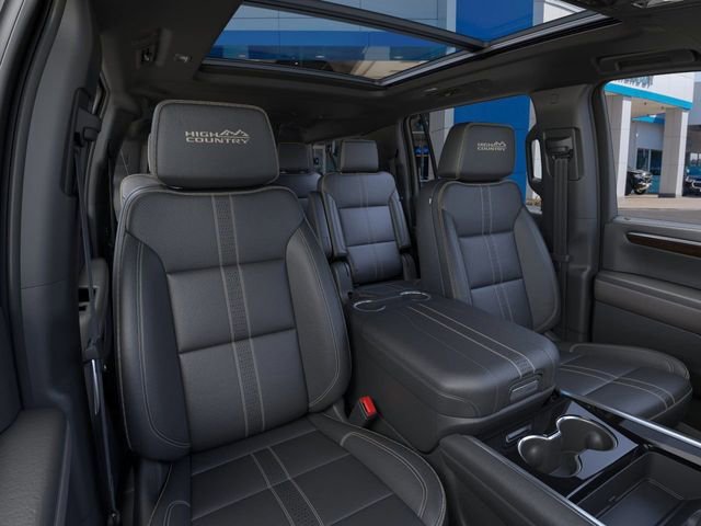 2026 Chevrolet Suburban High Country - Photo 17
