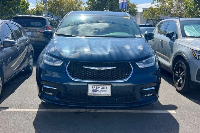 Used 2023 Blue Chrysler Touring L image 3
