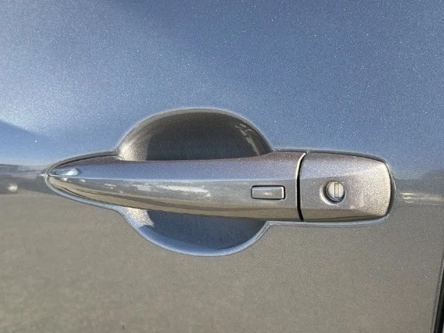 Used 2022 Gray Nissan SV image 43
