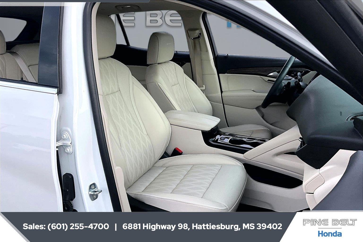 Used 2023 White Frost Tricoat Buick Avenir image 6