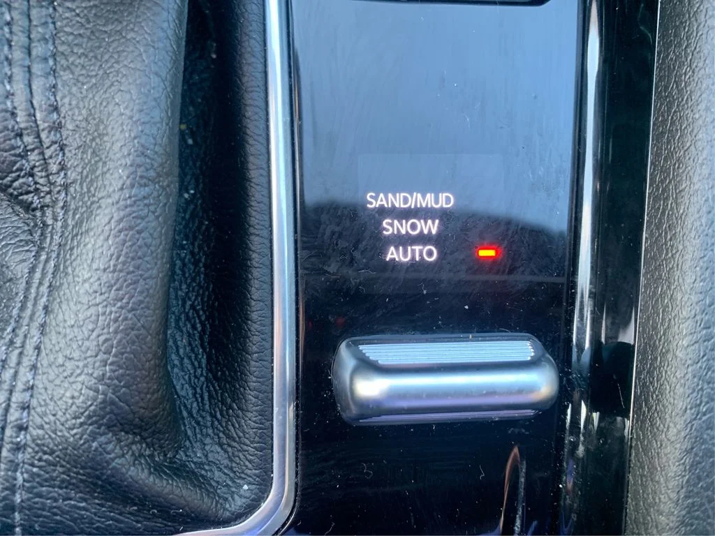 Used 2026 White Jeep Limited image 33