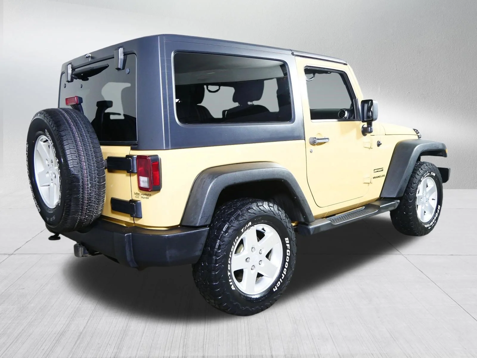 Used 2013 Dune Jeep Sport image 7