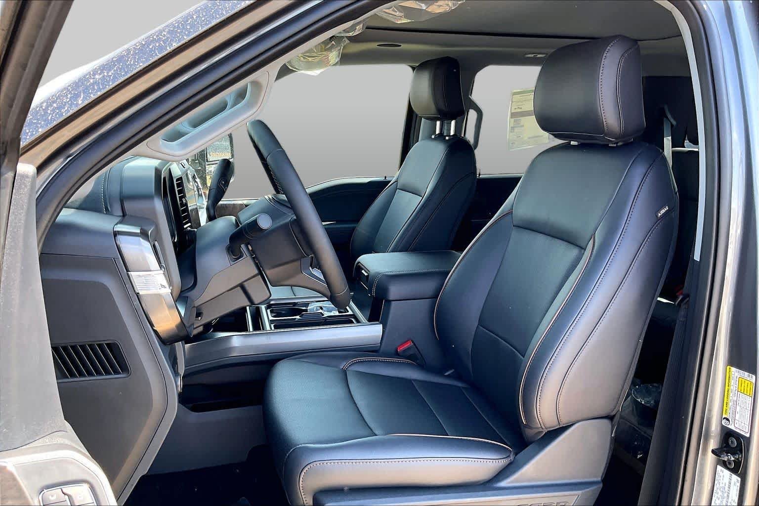New 2027 Carbonized Gray Metallic Ford F-250® Lariat® image 7