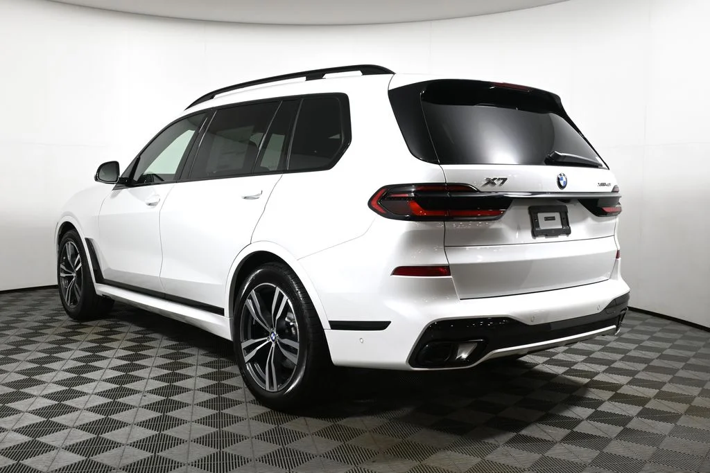 New 2027 White BMW xDrive40i image 5