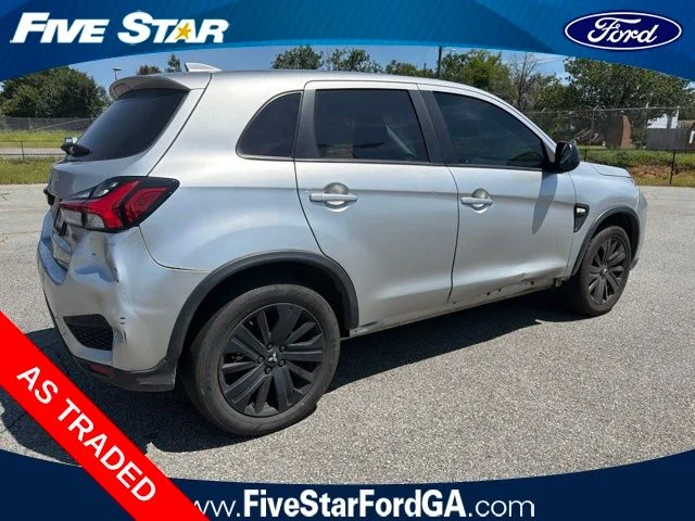 Used 2024 Gray Mitsubishi 2.0 LE image 3
