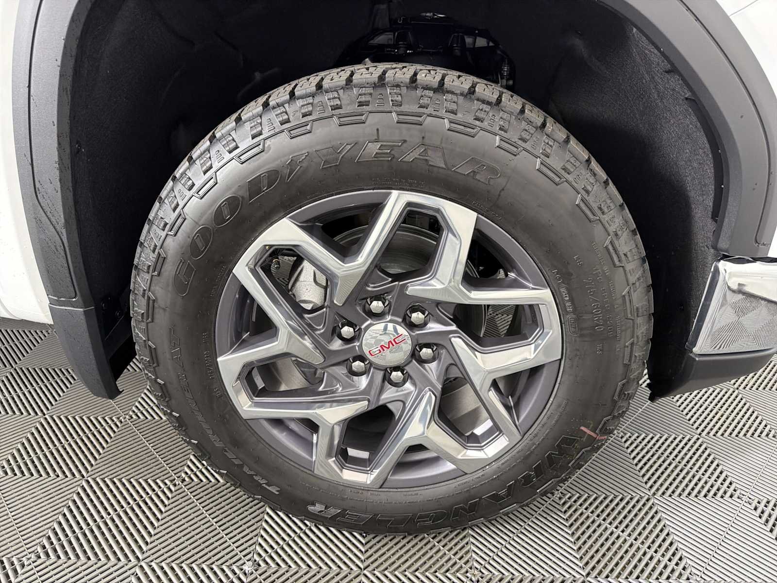 New 2026 Summit White GMC SLT image 10