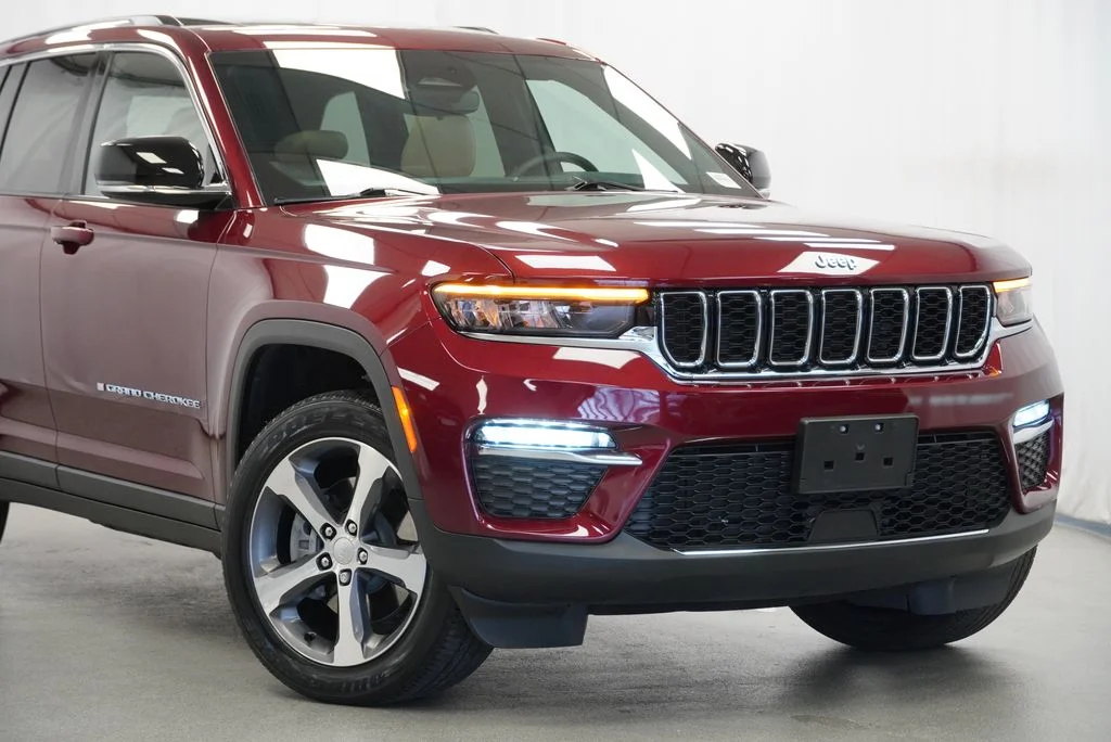 Used 2022 Red Jeep 4xe image 6
