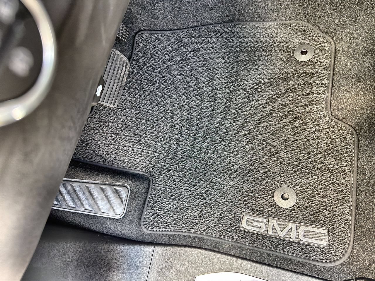 New 2026 Sterling Metallic GMC Denali image 30