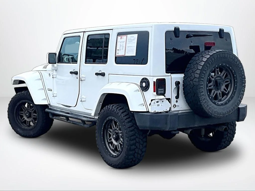 Used 2015 White Jeep Unlimited Sport image 14