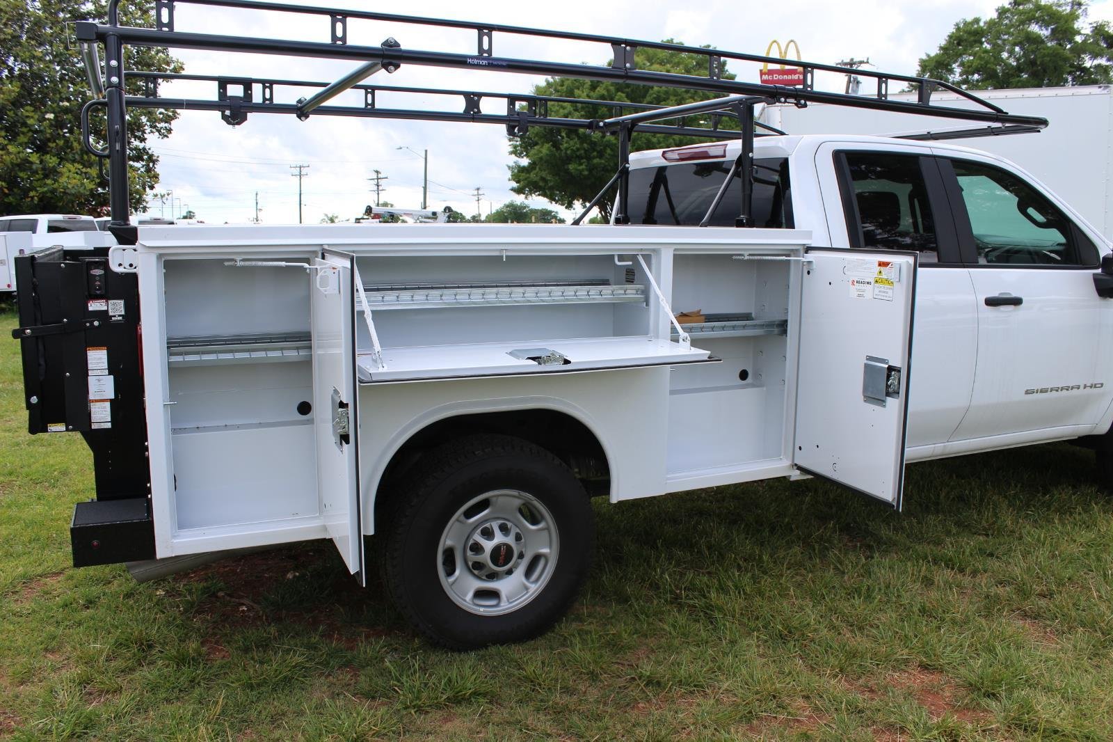 New 2025 Summit White GMC Pro image 13