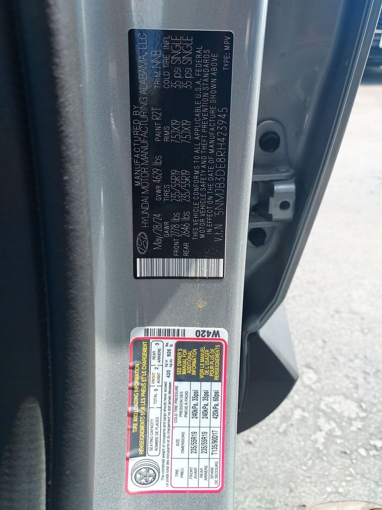 Used 2024 Silver Hyundai SEL image 24