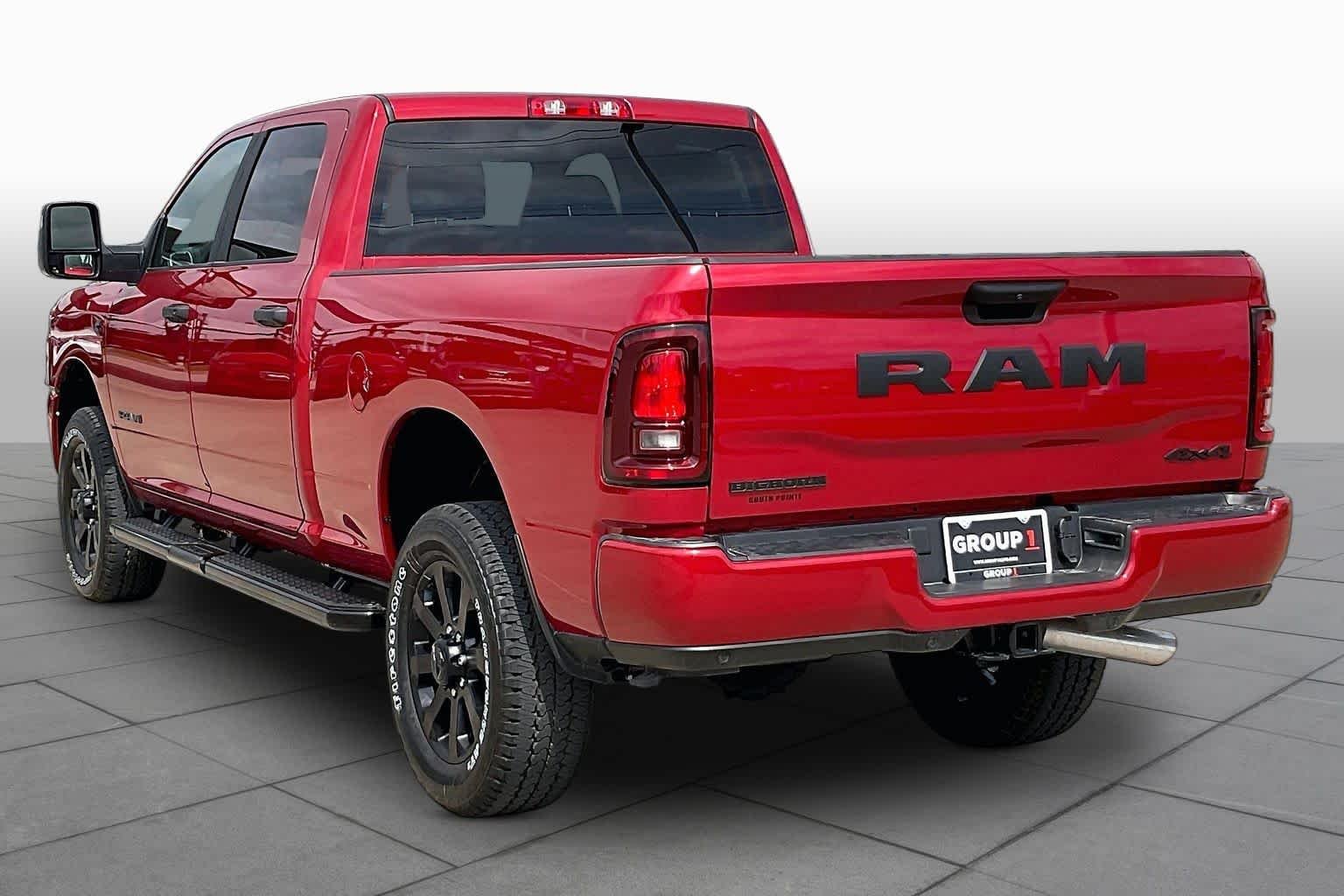 New 2026 Molten Red Pearl-Coat Exterior Paint RAM Big Horn image 12