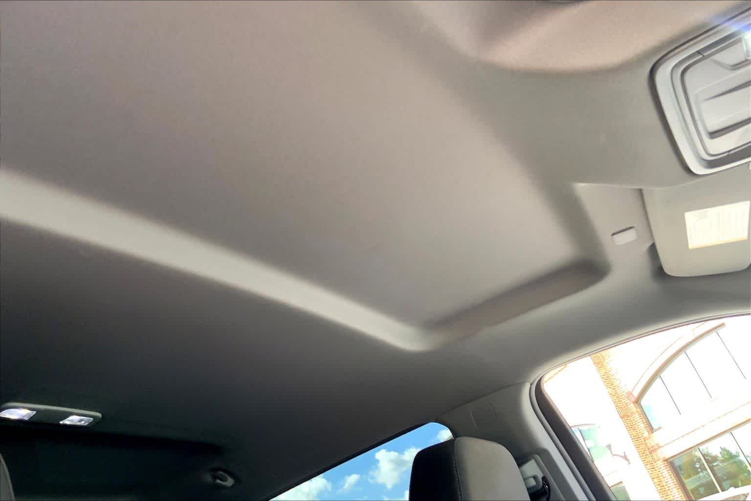 Used 2024 Summit White Chevrolet Custom image 13