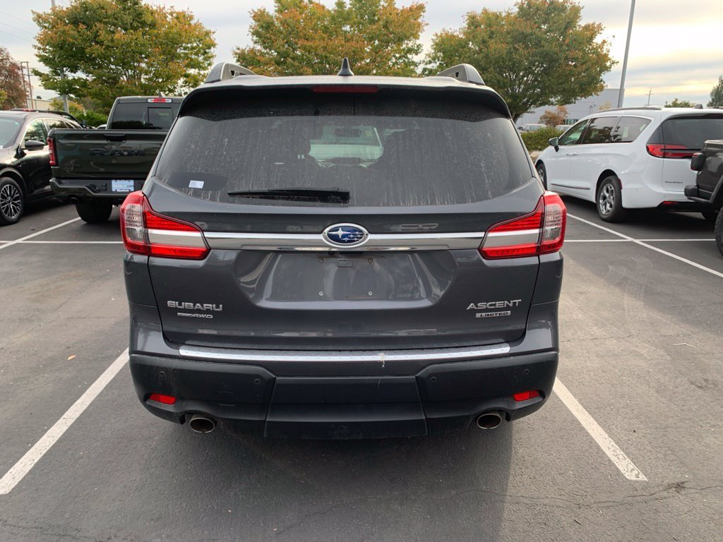 Used 2022 Magnetite Gray Metallic Subaru Limited image 3