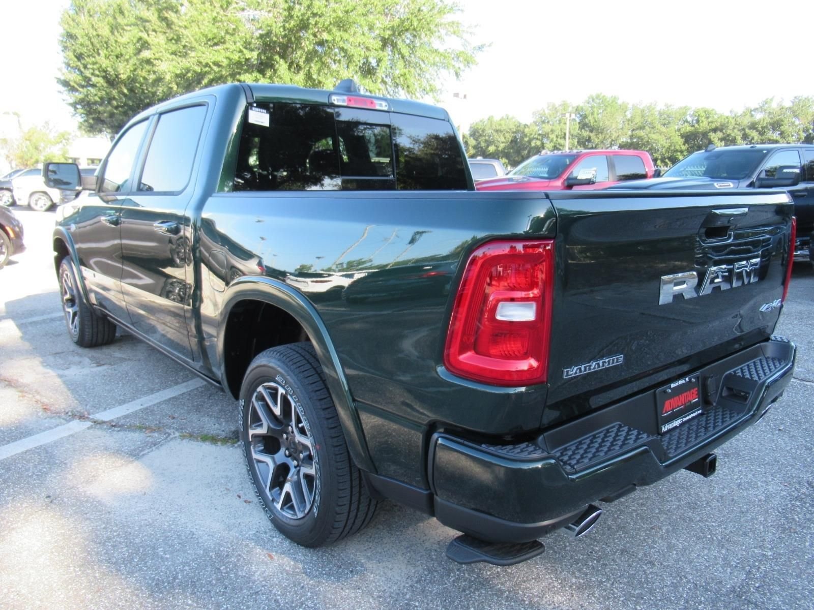 New 2026 Serrano-Green Metallic Exterior Paint RAM Laramie image 5