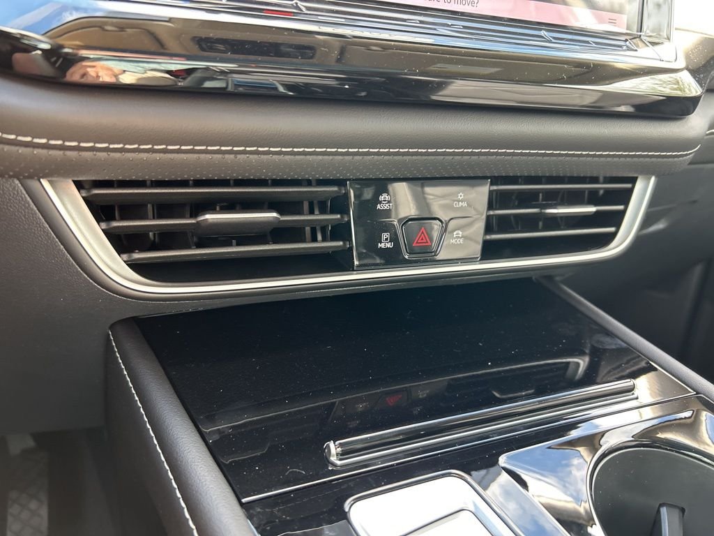 New 2026 White/off-white Volkswagen SE w/Technology image 37