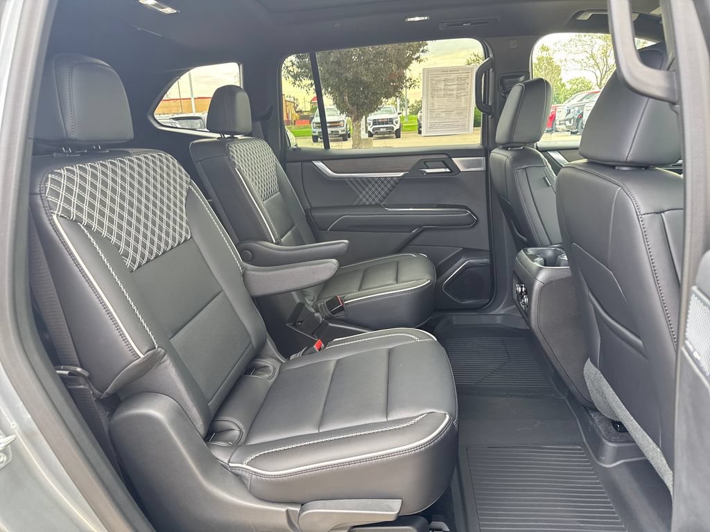 2025 GMC Acadia Denali - Photo 42