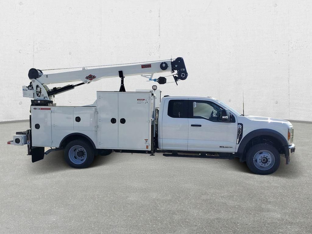 New 2026 Oxford White Ford F-550® XL image 3