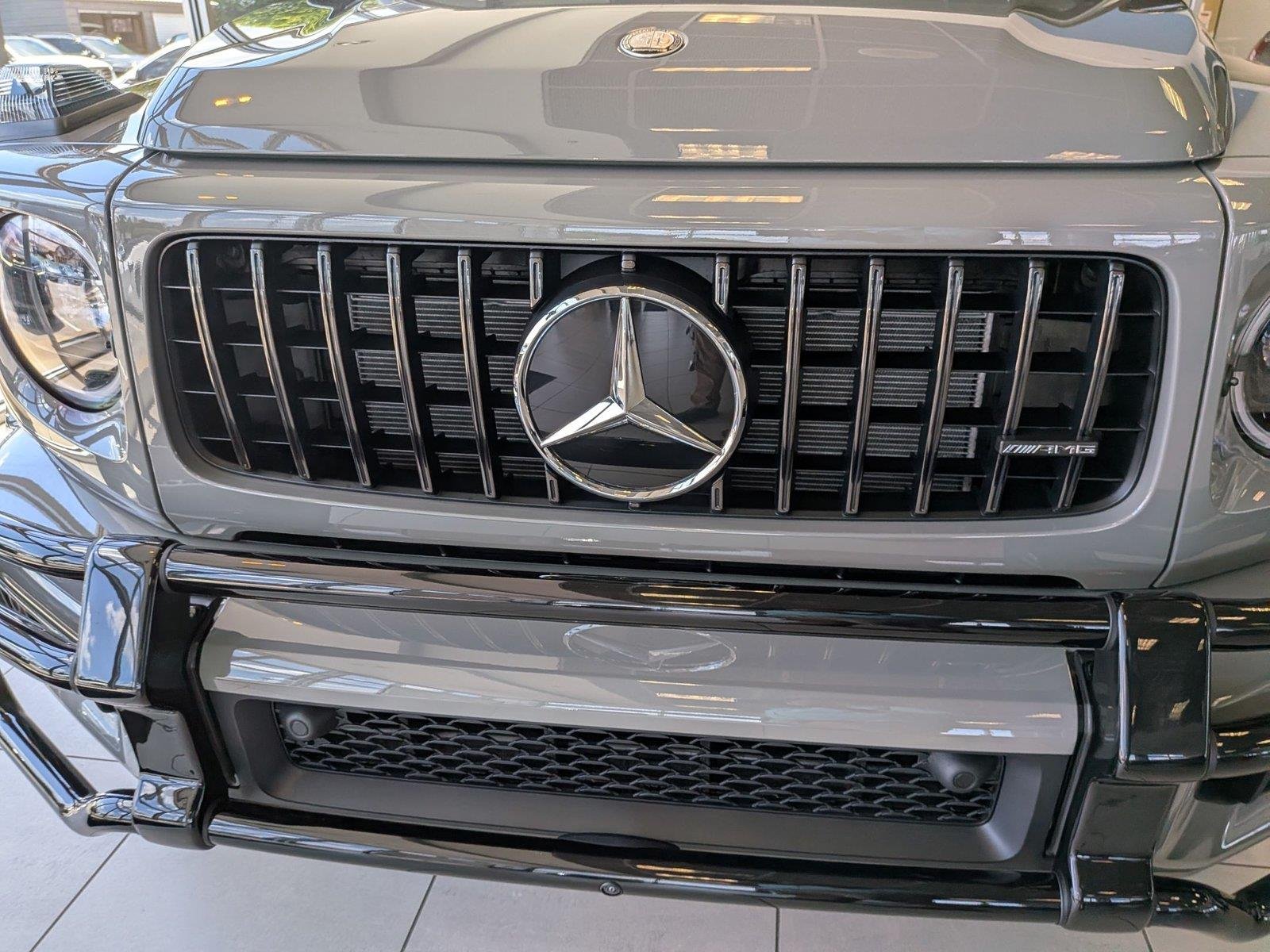 New 2027 MANUFAKTUR Arabian Grey Non- Metallic Mercedes-Benz AMG® G 63 SUV image 14