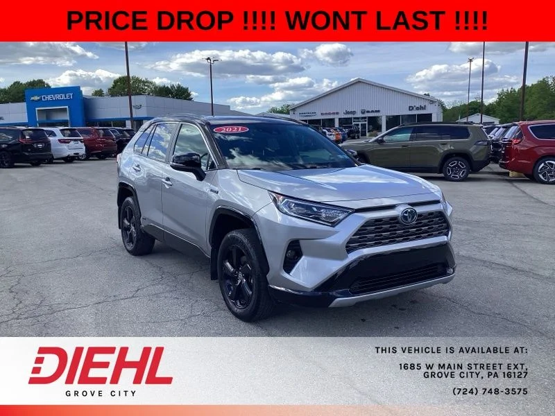 Used 2021 Silver Toyota XSE image 1