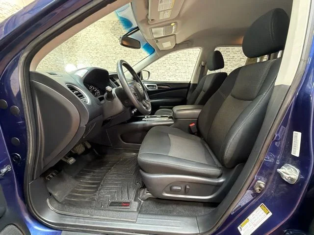 Used 2020 Caspian Blue Metallic Nissan SV image 21