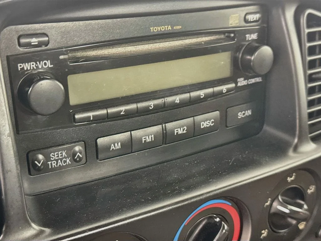 Used 2006 Beige Toyota SR5 image 14