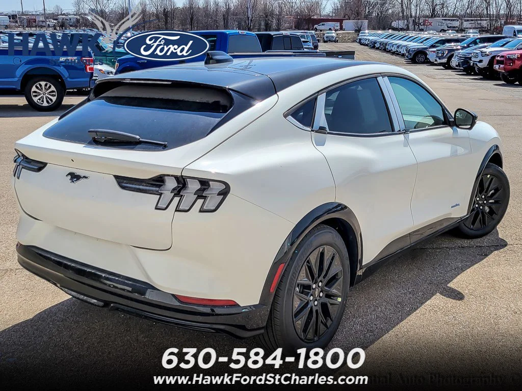 New 2026 Star White Metallic Tri-coat Ford Premium image 6