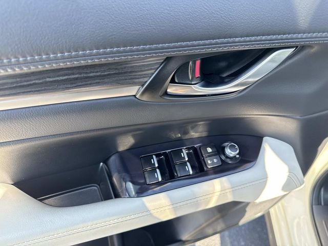 Used 2020 White Mazda Grand Touring image 18