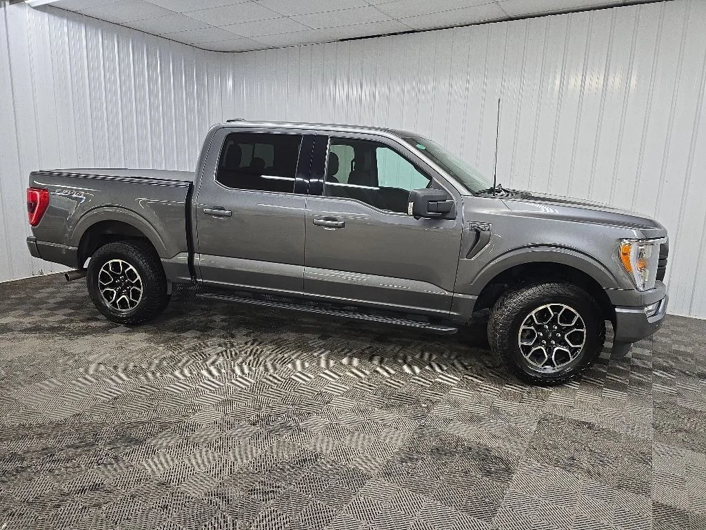 2023 Ford F-150 XLT 4x4 SuperCrew 5-1/2 Box's photo