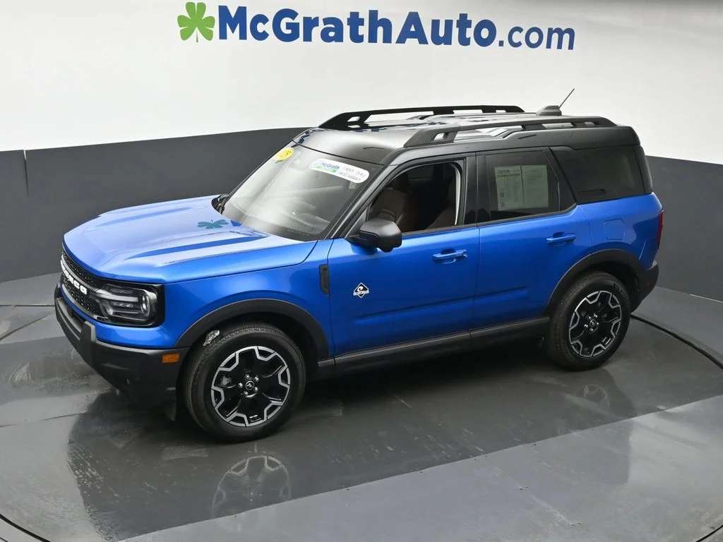 Used 2025 Blue Ford Outer Banks image 21