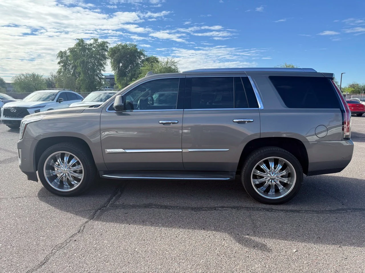 Used 2017 Bronze Dune Cadillac Luxury image 7
