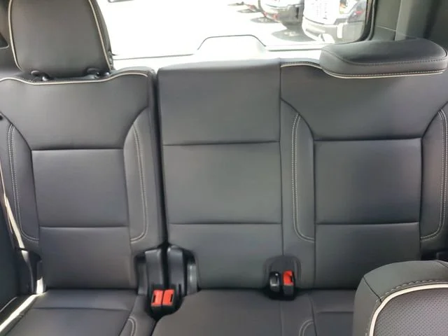 New 2026 Onyx Black GMC Elevation image 23