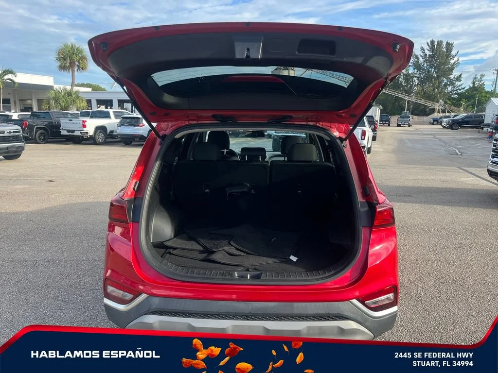 Used 2020 Red Hyundai SE image 10
