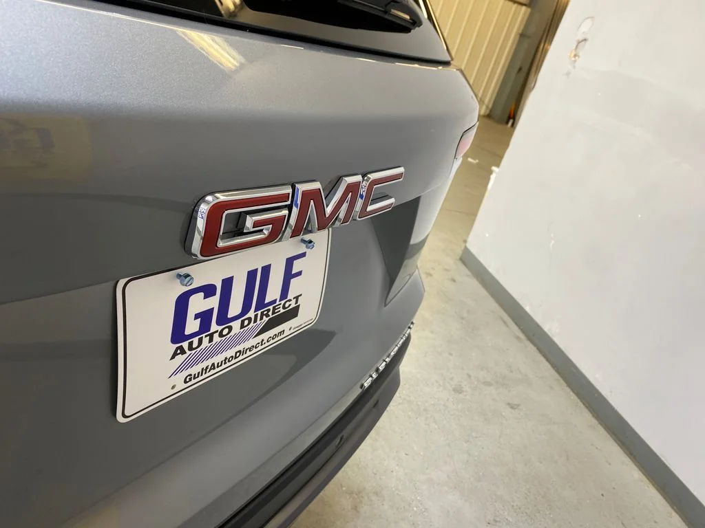 Used 2026 Silver GMC Elevation image 17