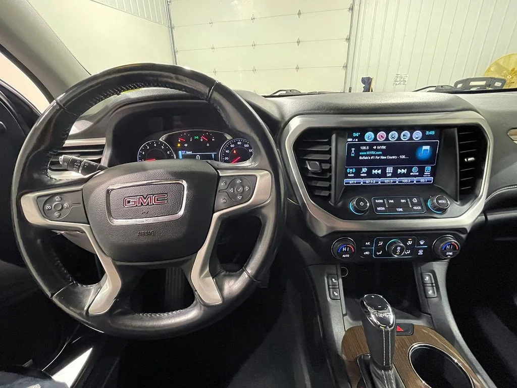 Used 2019 Blue GMC SLE-2 image 40