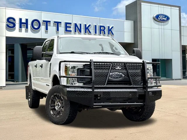 2018 Ford F-250 XL 4x4 Crew Cab 6-3/4' Box's photo