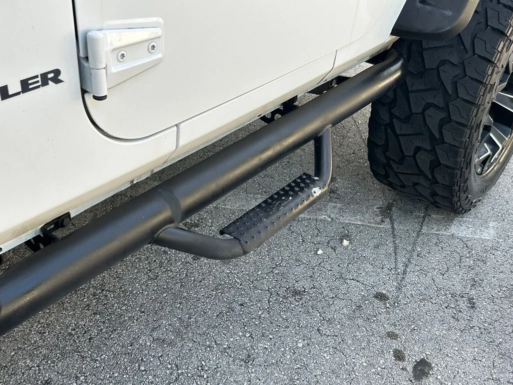 Used 2017 White Jeep Sport image 22