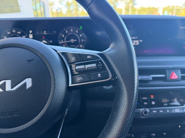 Used 2024 Black Kia SX image 12