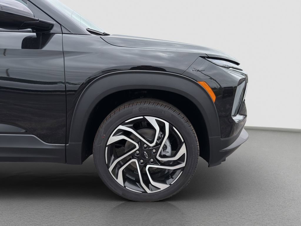 New 2026 Mosaic Black Metallic Chevrolet RS image 23