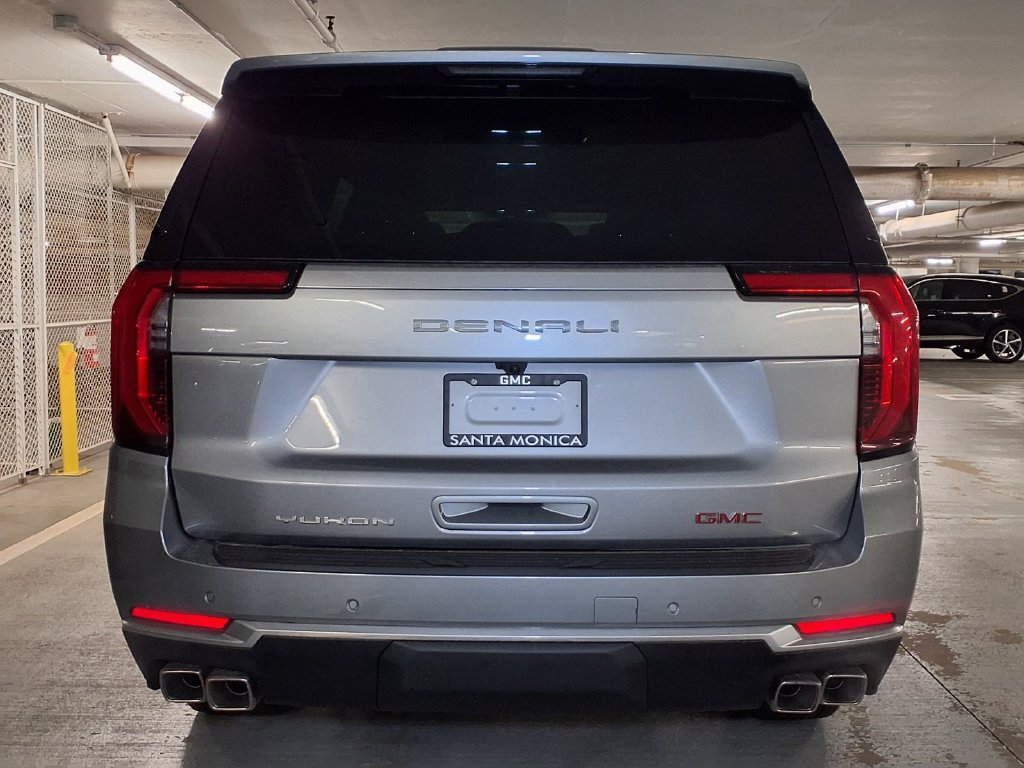2026 GMC Yukon XL Denali - Photo 9