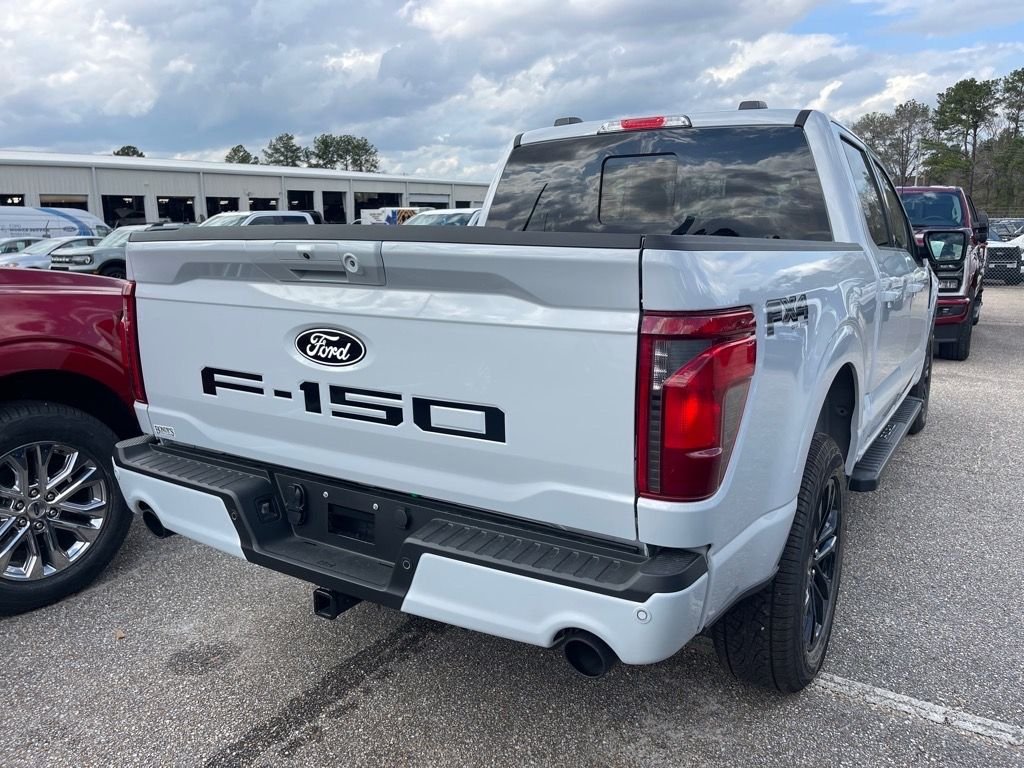 2025 Ford F-150 XLT - Photo 12