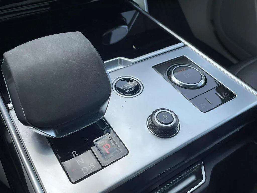 2023 Land Rover Range Rover SE - Photo 31