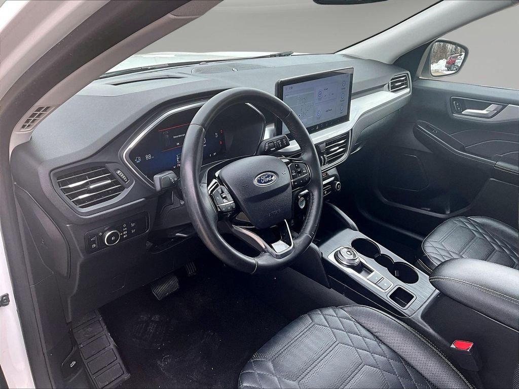 Used 2023 White Ford Platinum image 22