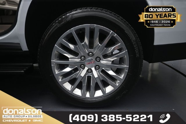 2027 GMC Yukon Denali - Photo 15