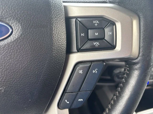 Used 2019 Black Ford Lariat image 9